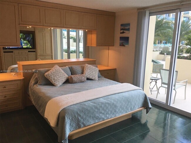 Foto del edificio - 2501 S Ocean Dr