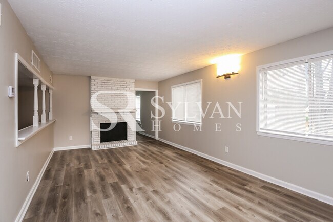 Building Photo - Lease today! No extra charge for contentme...