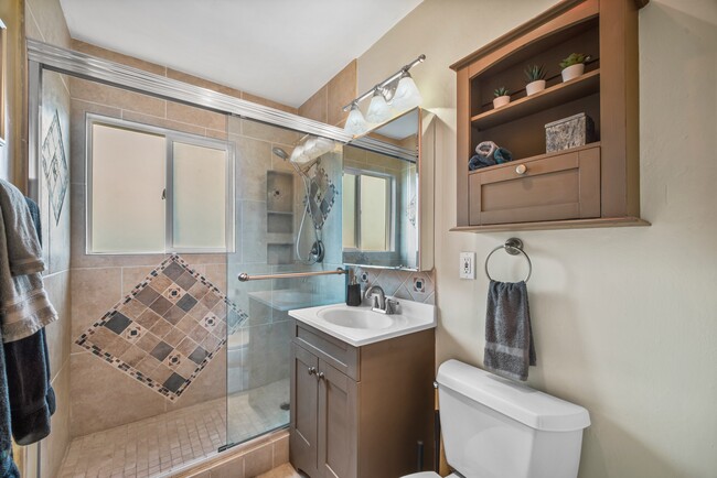 remodeled bathroom - 966 13th St