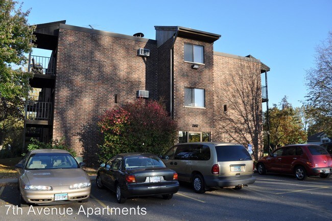 Building Photo - 2050-2052 7th Ave E