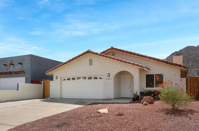 Building Photo - 53405 Avenida Rubio