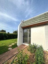 Building Photo - 7439 Twin Sabal Dr