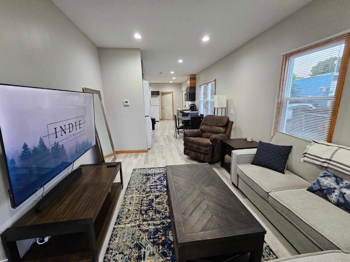 Foto principal - 813 Butterworth St SW