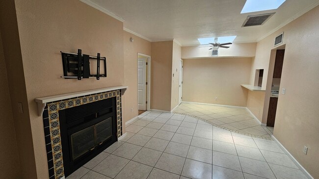 Building Photo - Updated 2 bedroom, 2 bath townhouse in Sahuara Village.