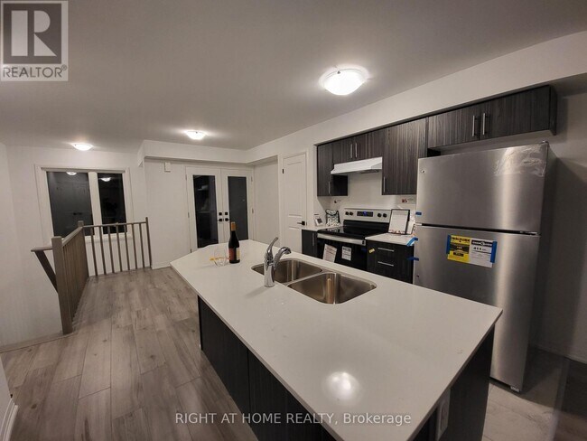 Building Photo - 23 Fairlane Ave