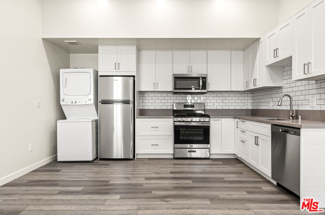 Foto principal - 2336 Scarff St