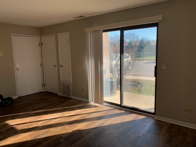 Building Photo - 2254 Abbeywood Dr