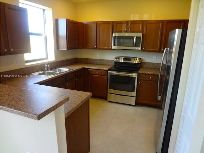 Photo - 11756 SW 238th St Townhome