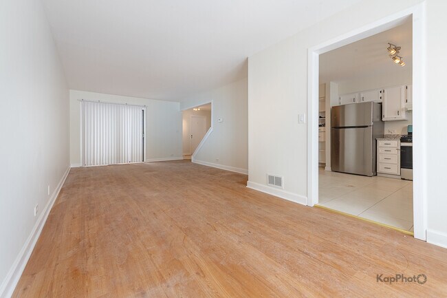 Foto del edificio - 102 N Waterford Dr