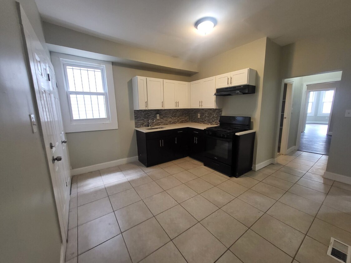 Foto principal - 472 S 15th St