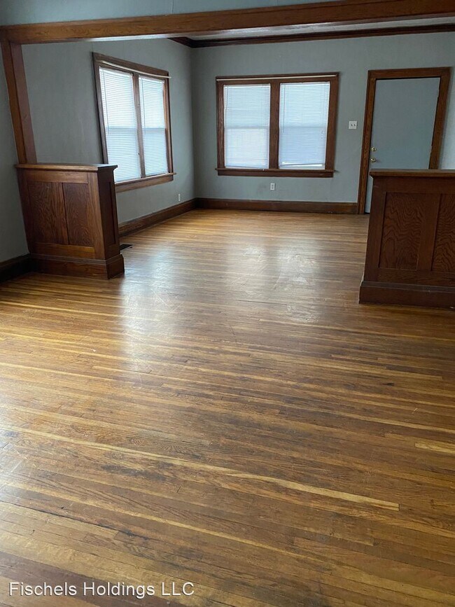 Building Photo - 2 br, 1 bath House - 832 Riehl