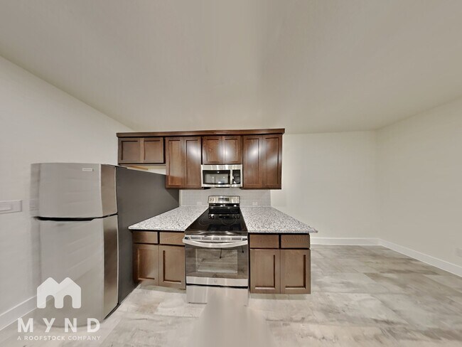 Building Photo - 407 Parkline Dr