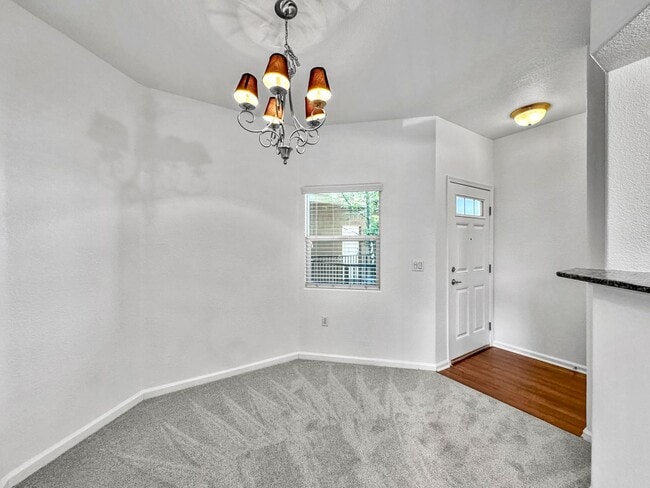Building Photo - 1300 Moon Cir