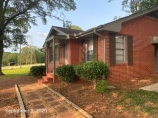 Building Photo - 457 Northcrest Dr