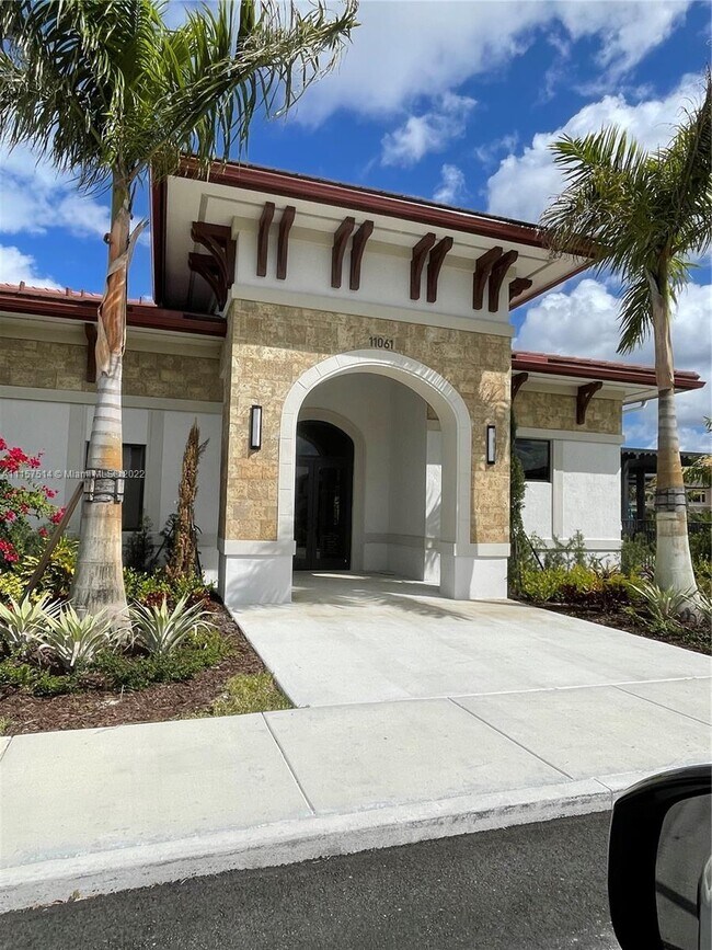 Foto del edificio - 3425 W 113th St