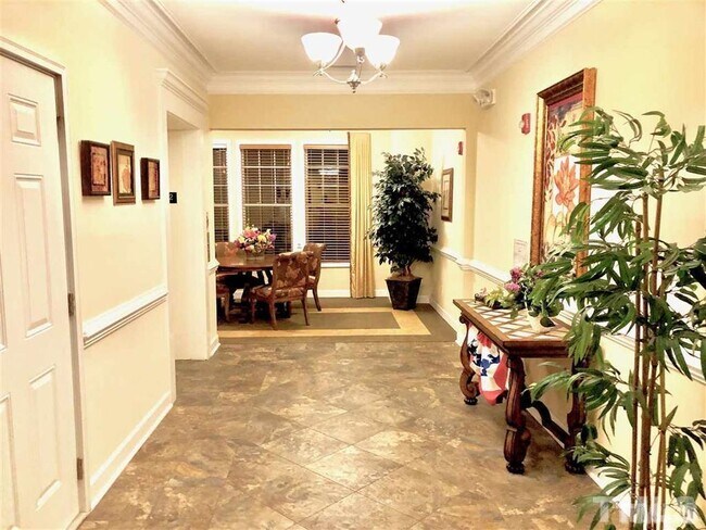 Building Photo - 624 Eyam Hall Ln