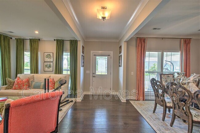 Foto del edificio - 210 Alister Dr