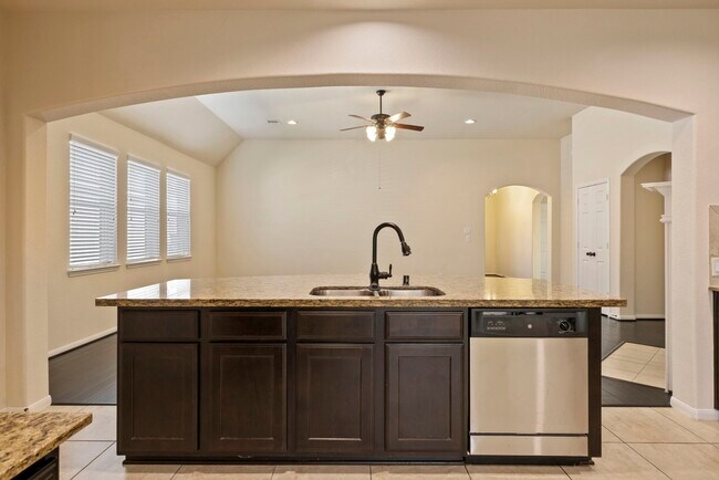 Foto del edificio - 3310 Retama Falls Ln