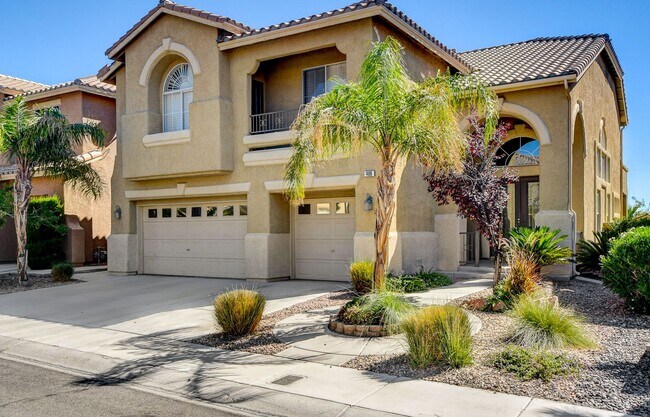 Building Photo - Stunning Summerlin Pool Home!