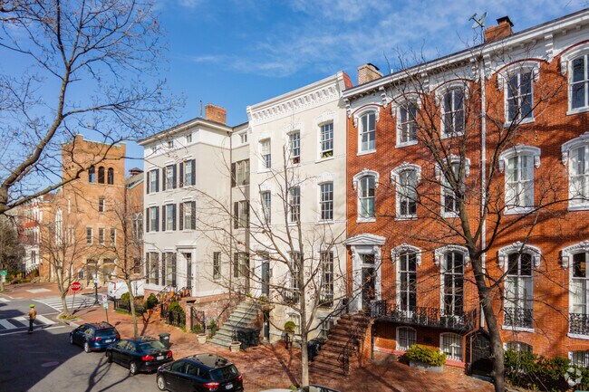 Building Photo - 3045 N St NW
