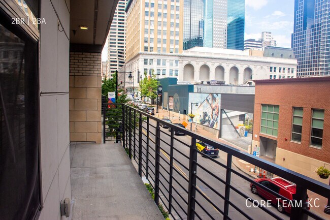 Foto del edificio - 1300 Baltimore Ave