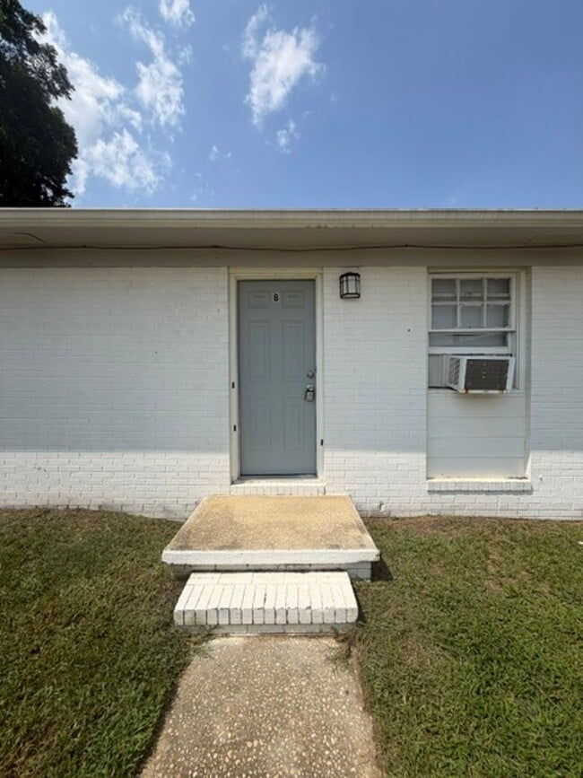 Building Photo - 6444 Applecross Ave
