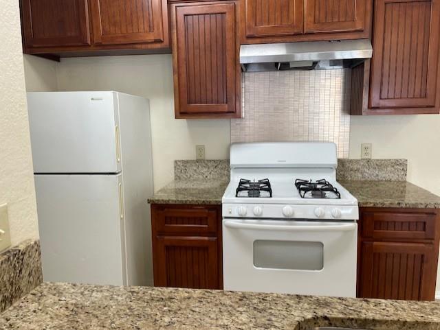 Building Photo - 16037 Fitchburg Cir