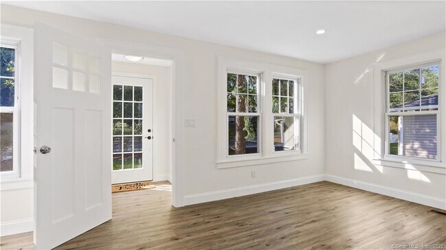 Foto del edificio - 207 West Ave