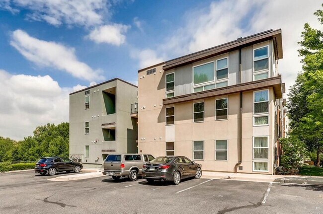 Photo - 5201 S Fox St Townhome