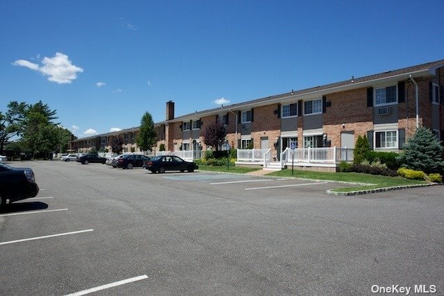 Building Photo - 80 Claire Ct