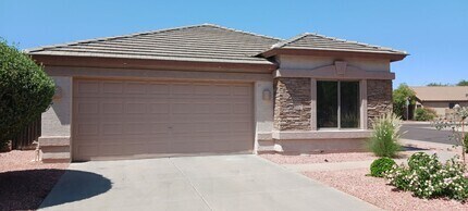 Building Photo - 15679 W Saguaro Ln