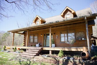 Building Photo - 348 CR 62