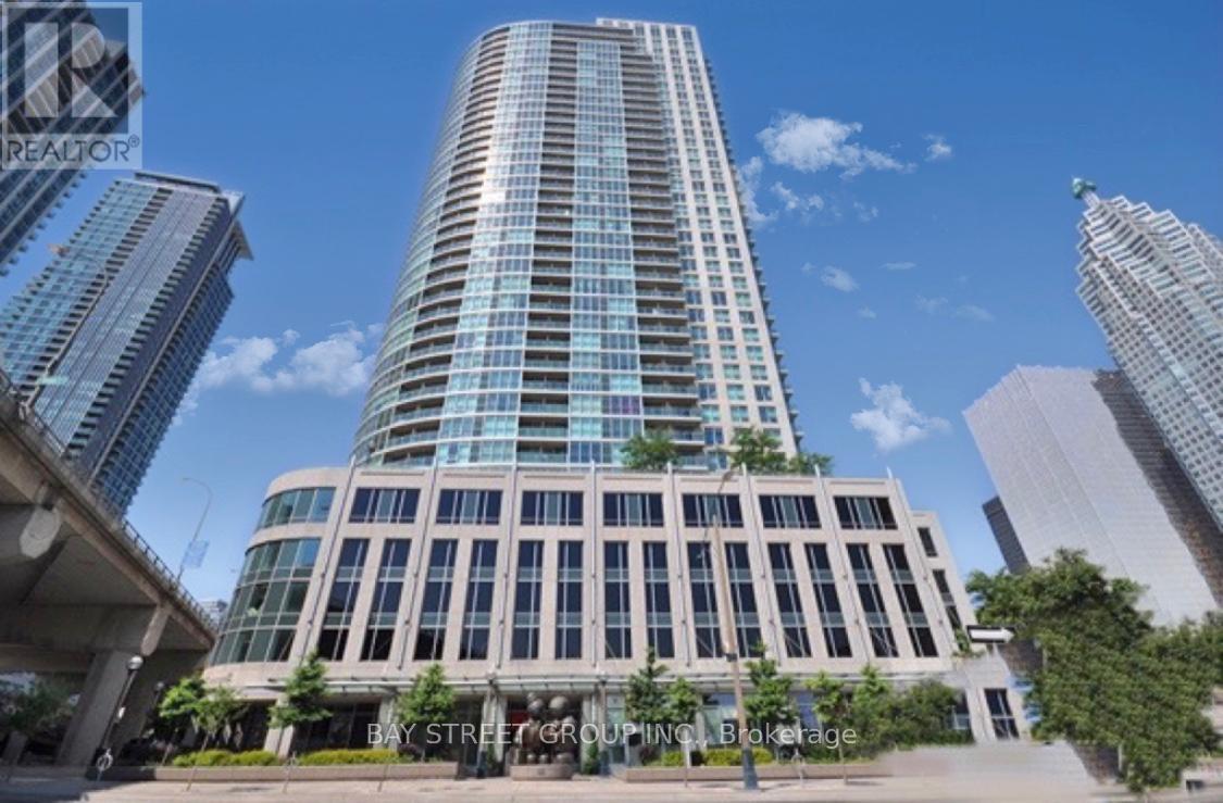 Primary Photo - 18-3518 Yonge St