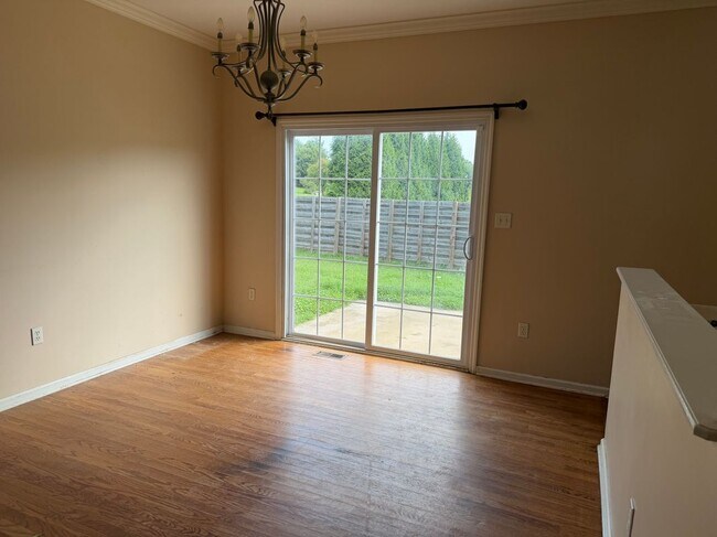 Foto del edificio - 1508 Cutters Run Ln