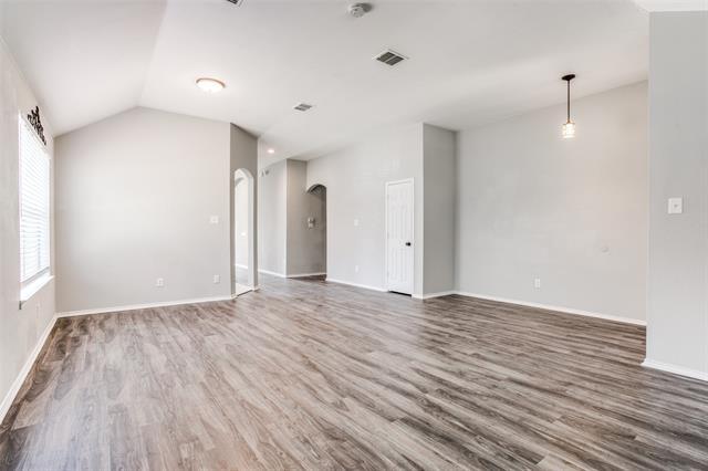 Foto del edificio - 4208 Ridgewood Rd