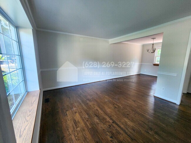 Foto del edificio - 7208 Mine Shaft Rd