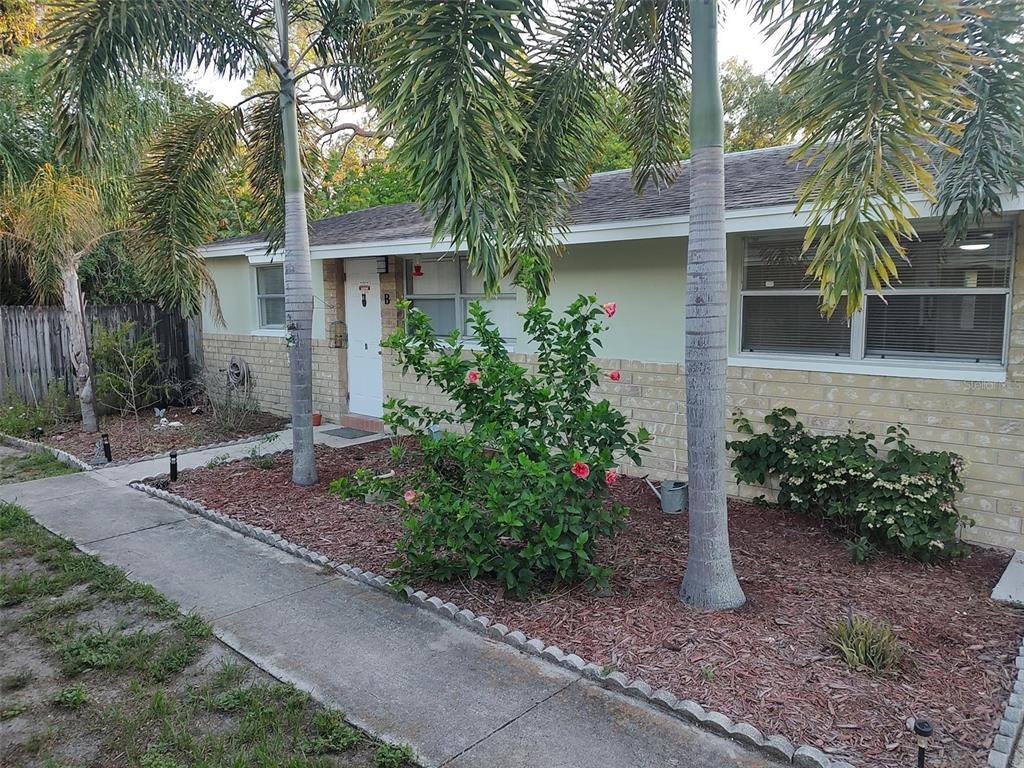 8050 47th Ave N, Saint Petersburg, FL 33709 Townhome Rentals in Saint