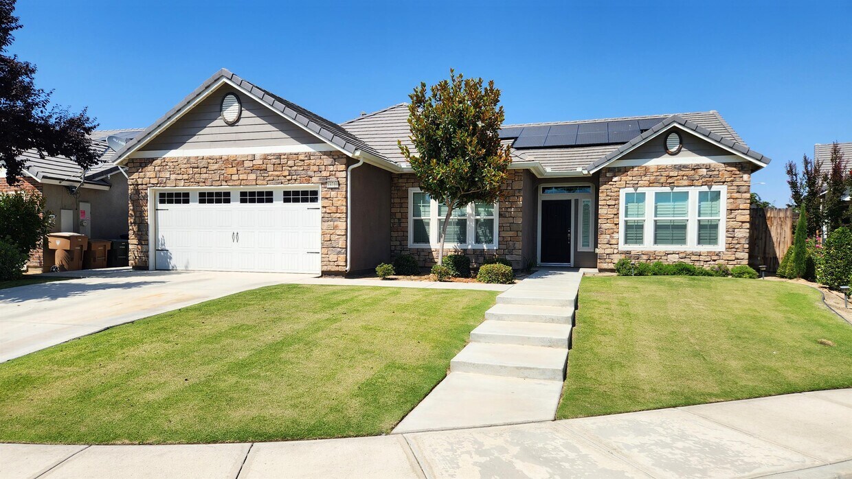 13710 Onyx Night Dr, Bakersfield, CA 93314 House Rental in