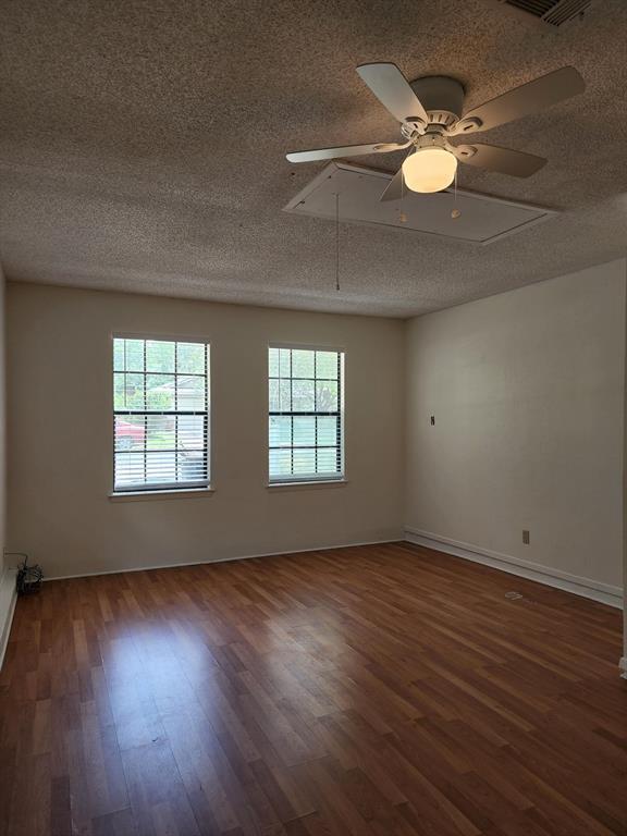 Building Photo - 1407 Alma Dr