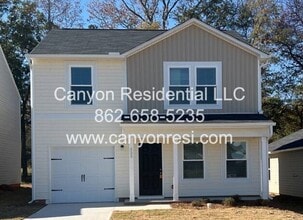 Building Photo - 535 Dayspring Dr