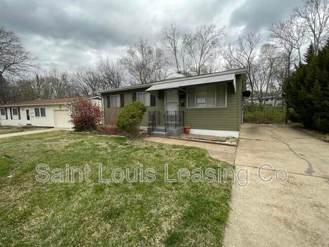 Foto del edificio - 1559 Ville Rosa Ln