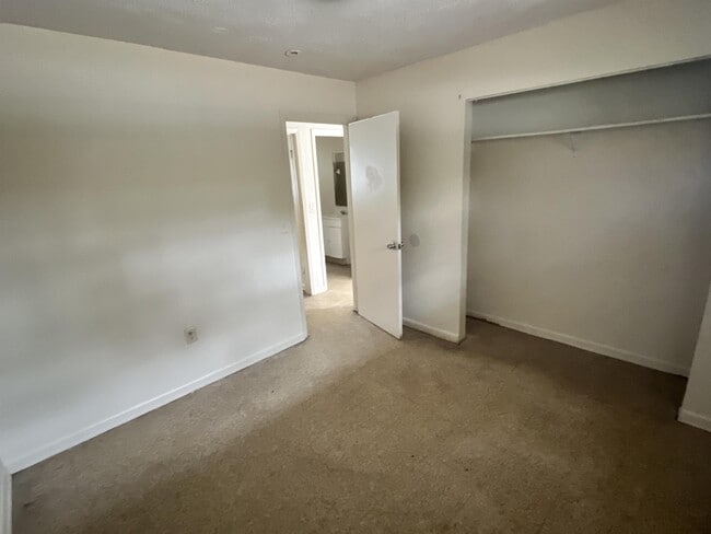 Building Photo - 505 Kilgore St