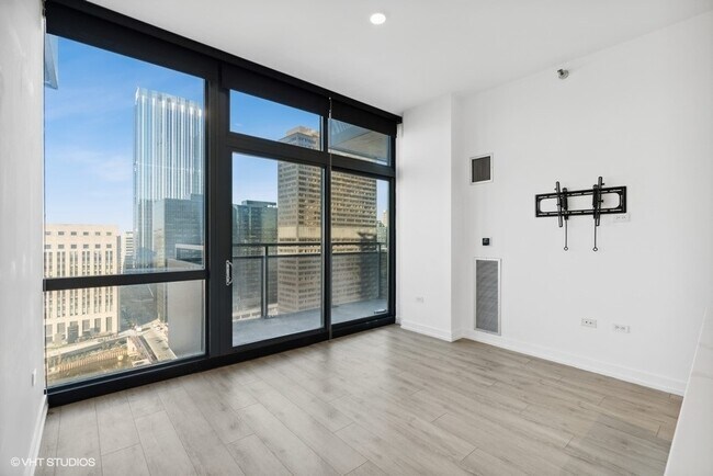 Foto del edificio - 235 W Van Buren St