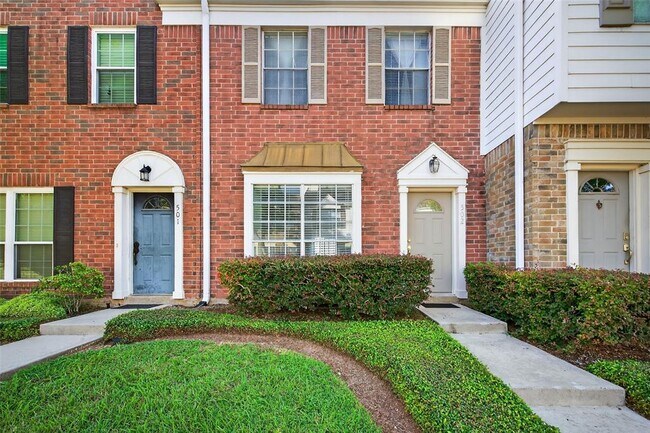 Foto del edificio - 2930 Grants Lake Blvd