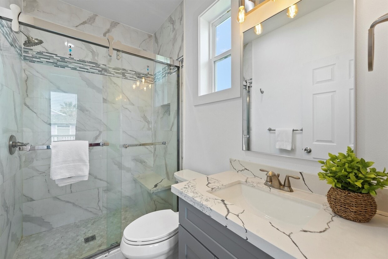 Foto principal - 4025 Vista Blvd