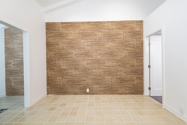Building Photo - 1903 Estrella de Mar Ct