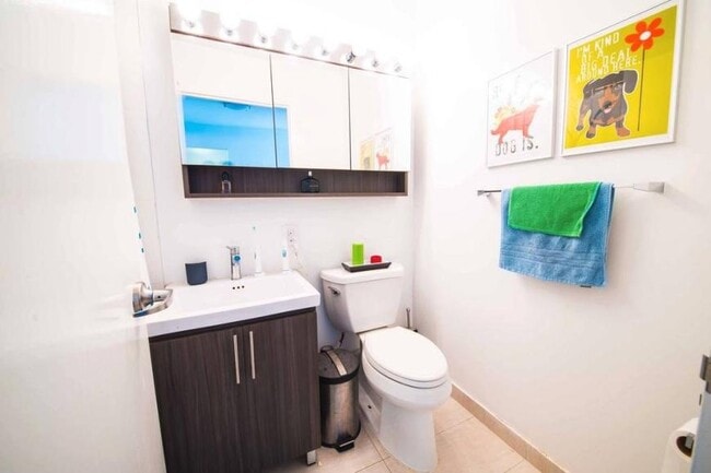 Building Photo - 4 bedroom in NEW YORK NY 10038