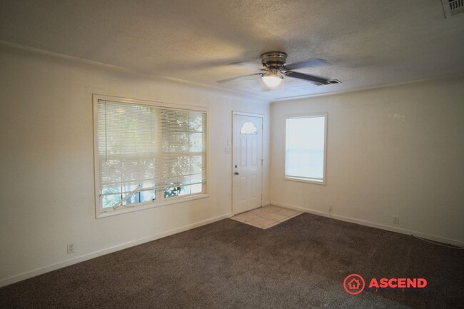 Foto del edificio - Cozy home located in the Northeast!