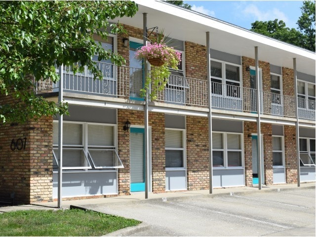 Building Photo - Healey Gardens