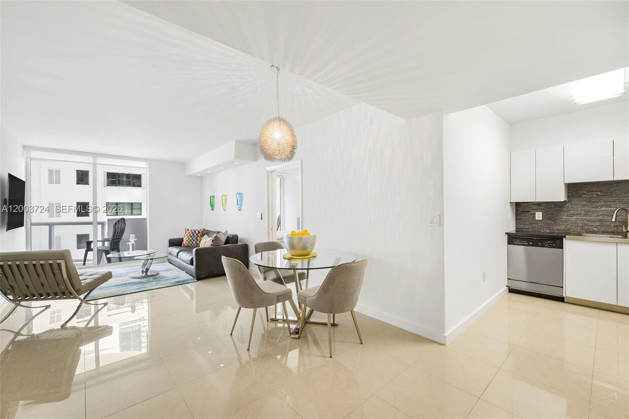 Photo - 6365 Collins Ave (Miami Beach, FL)